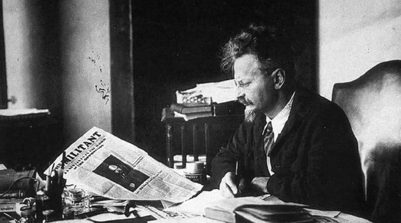 Leon Trótski (nascido Liev Davidovich Bronstein; 1879 – 1940)