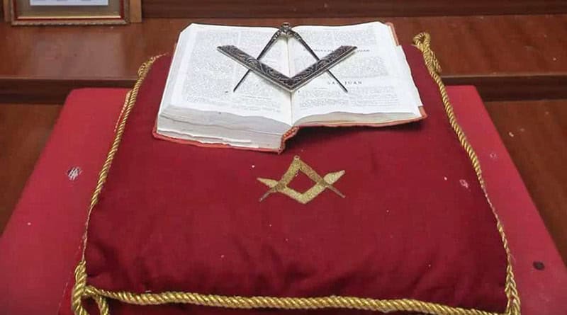 altar, Parlamento