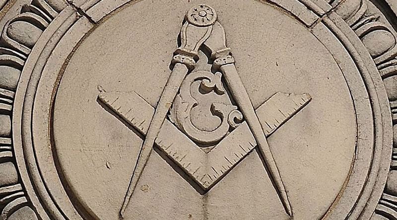 símbolo pedra, Venerável Mestre
