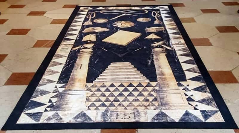 Quadro de Traçar, maçom