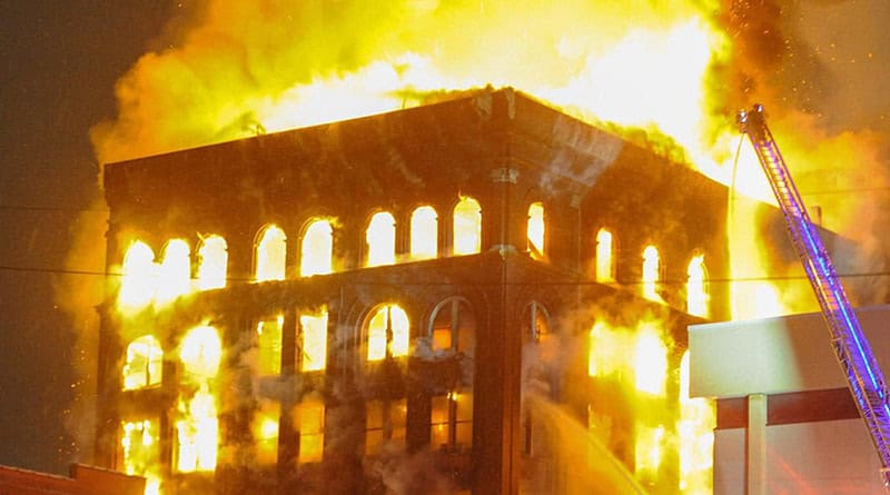 Incêndio no templo de Zanesville