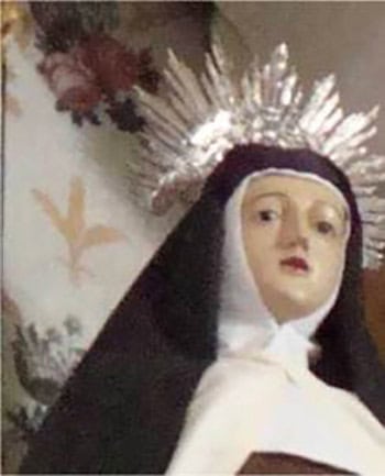 Figura 11 - Virgem Maria e a flor de Liz Igreja Nossa Senhora do Carmo/MG Foto de Adriano Santos Figueiredo