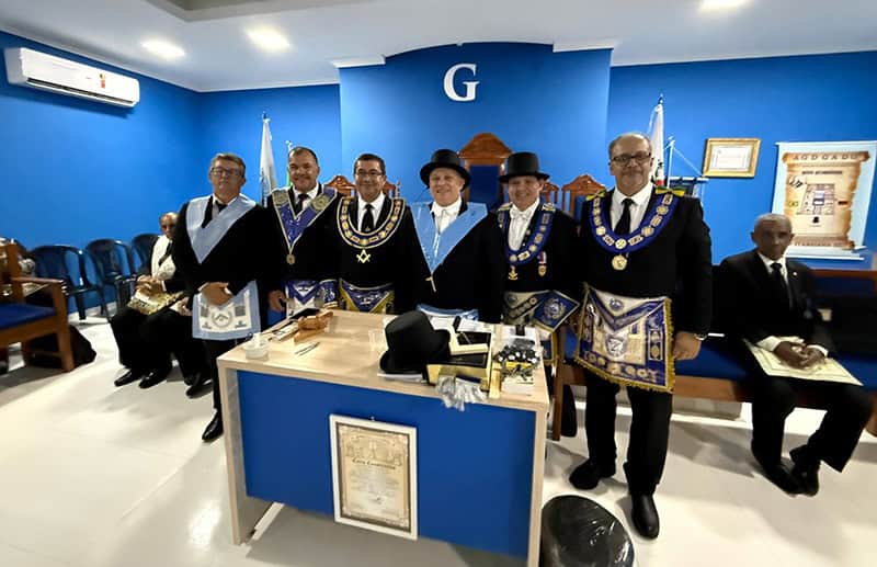 Padre iniciado no Grande Oriente do Brasil